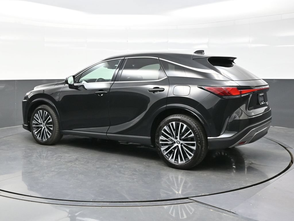 Used 2025 Lexus RX 350 w/ Convenience Package AWD/4WD image 4