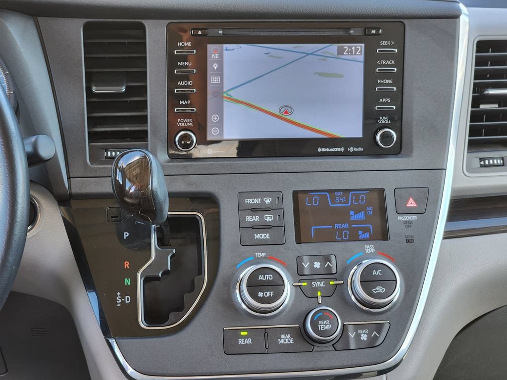 Used 2019 Toyota Sienna XLE Premium AWD/4WD image 19