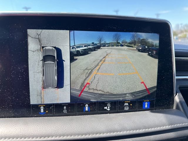 Used 2022 Chevrolet Suburban Z71 w/ Luxury Package image 22