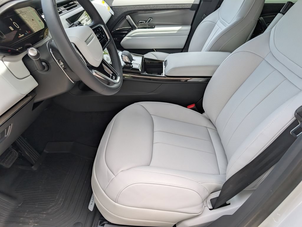 New 2026 Land Rover Range Rover Sport SE AWD/4WD image 21
