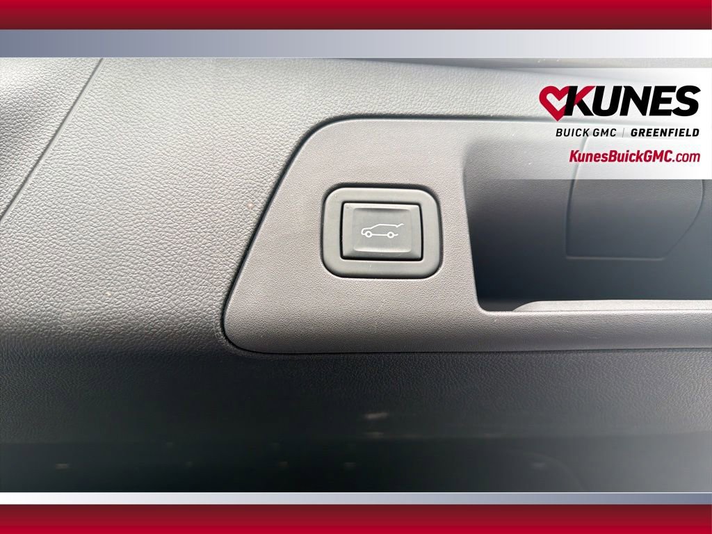 Used 2023 Buick Envision Avenir image 38