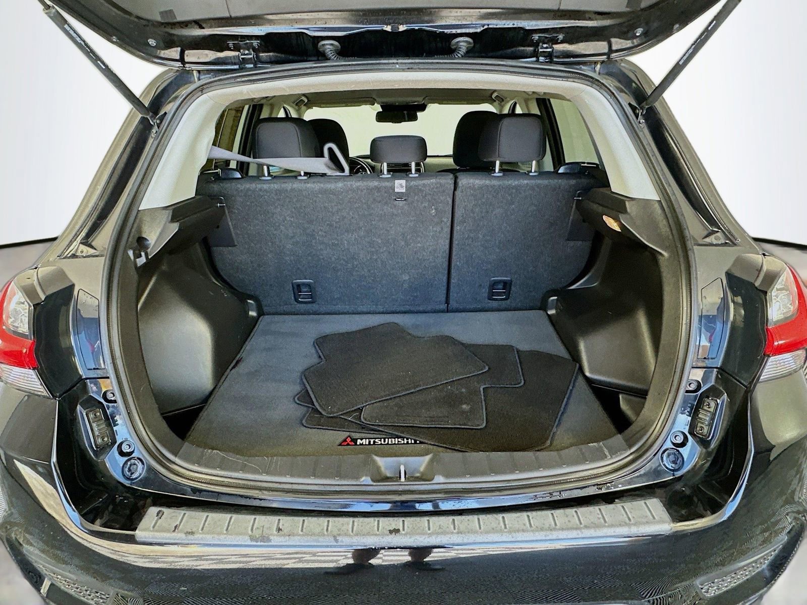 Used 2022 Mitsubishi Outlander Sport LE FWD image 24