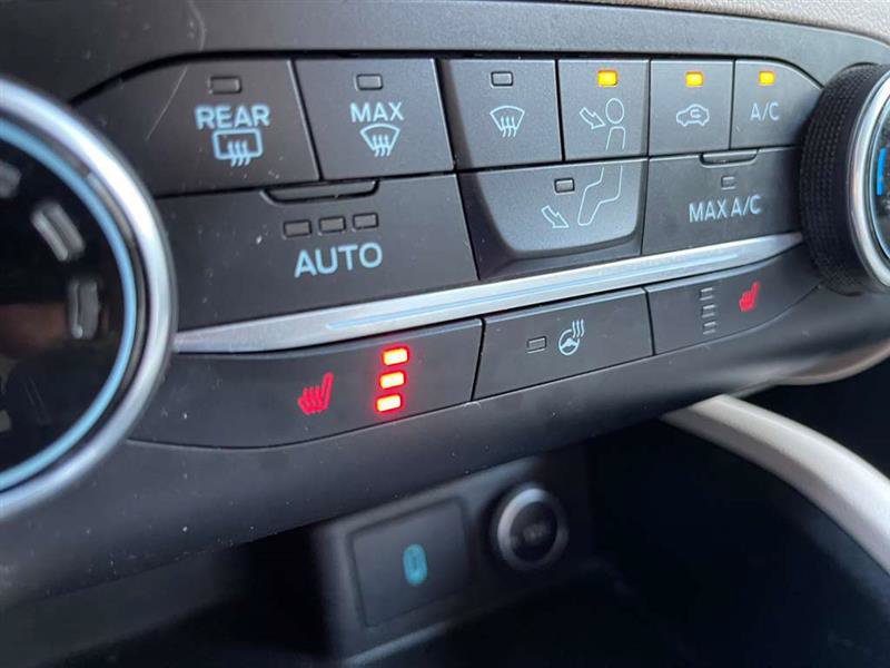 Used 2020 Ford Escape SEL AWD/4WD image 29