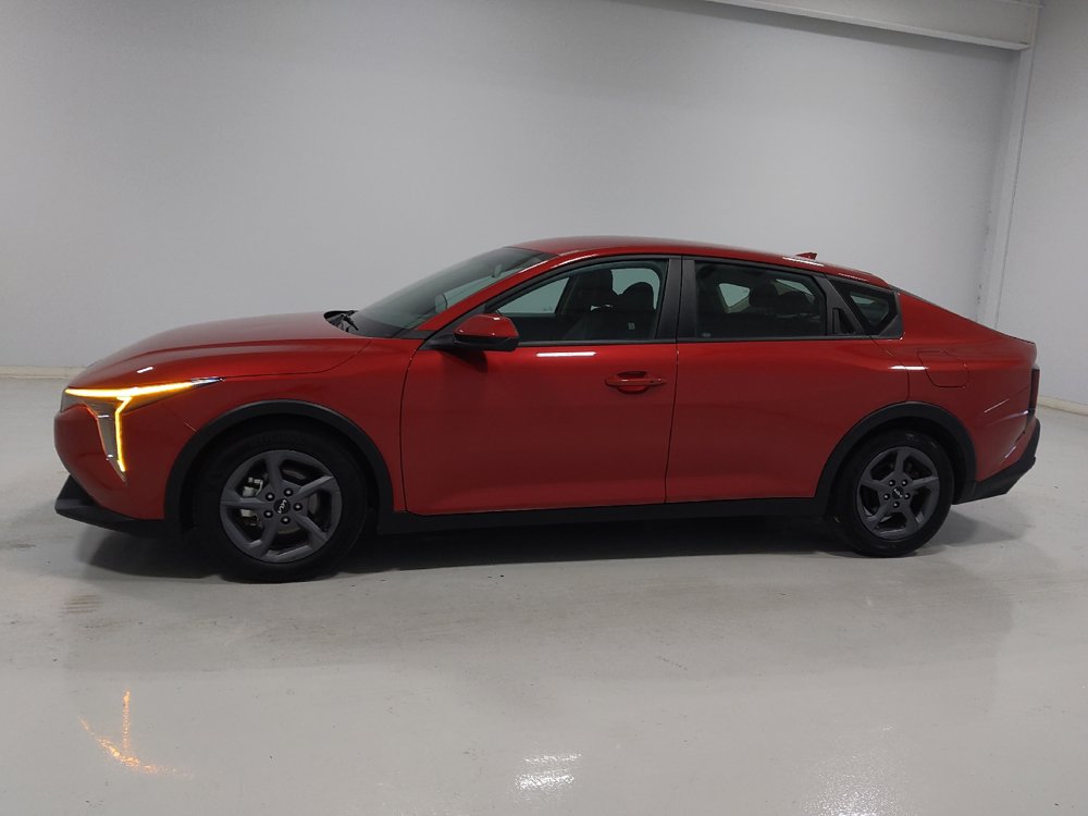 Used 2025 Kia K4 FWD image 2