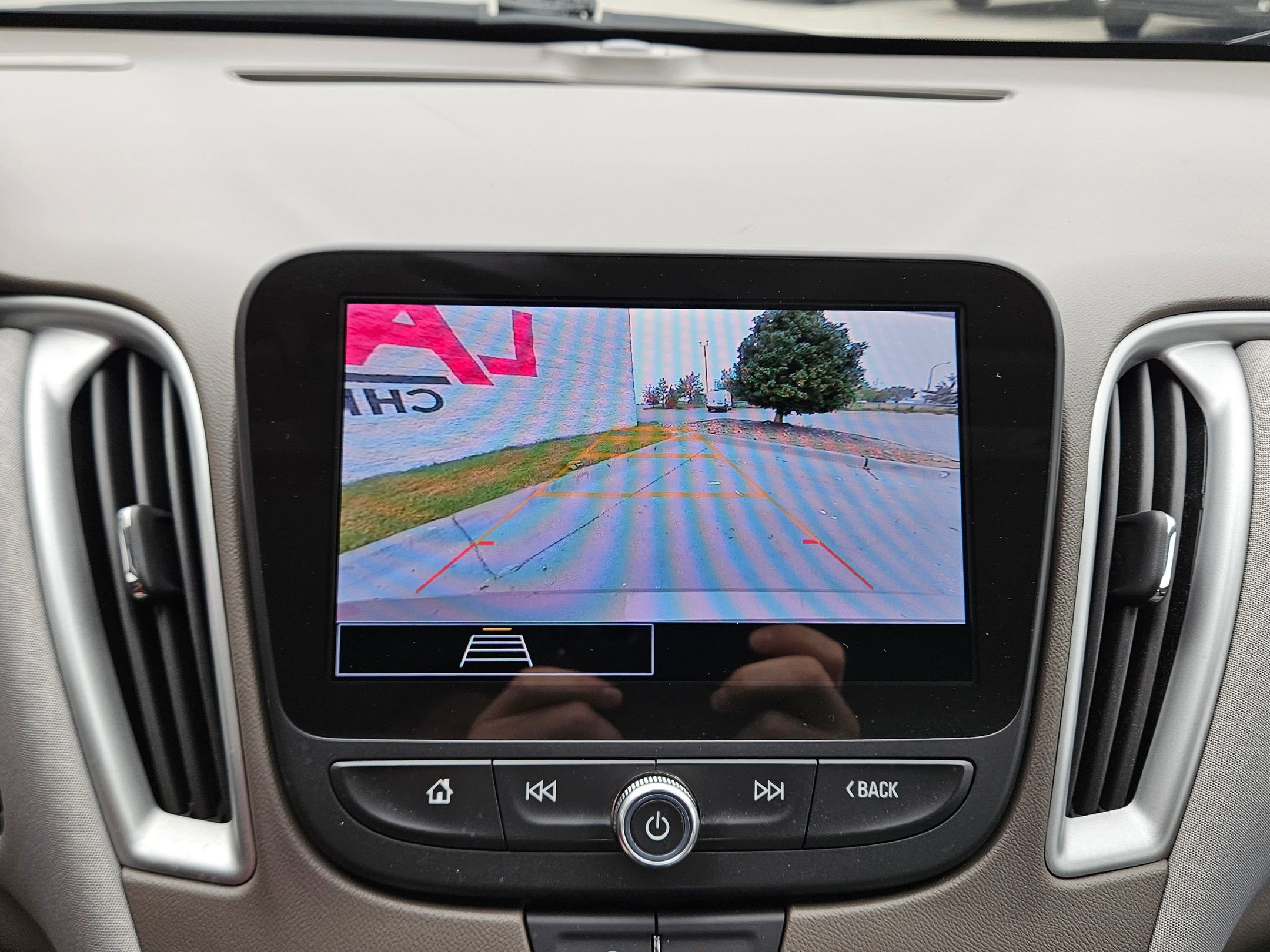 Used 2024 Chevrolet Malibu LT image 32