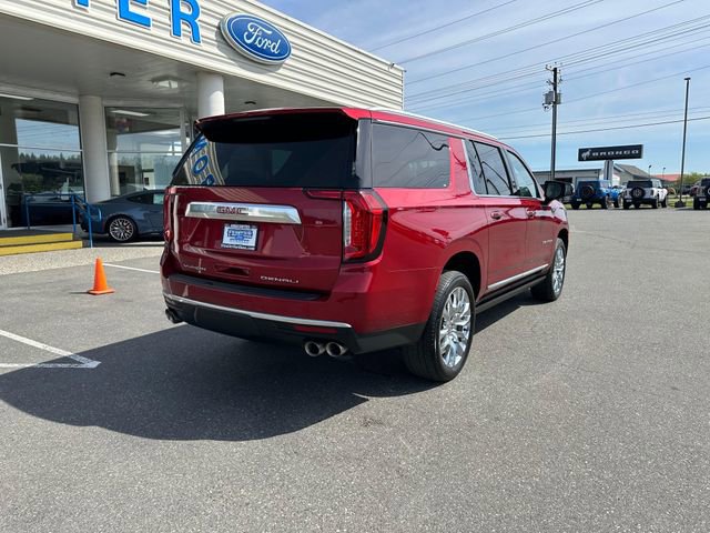 Used 2022 GMC Yukon XL Denali AWD/4WD image 2