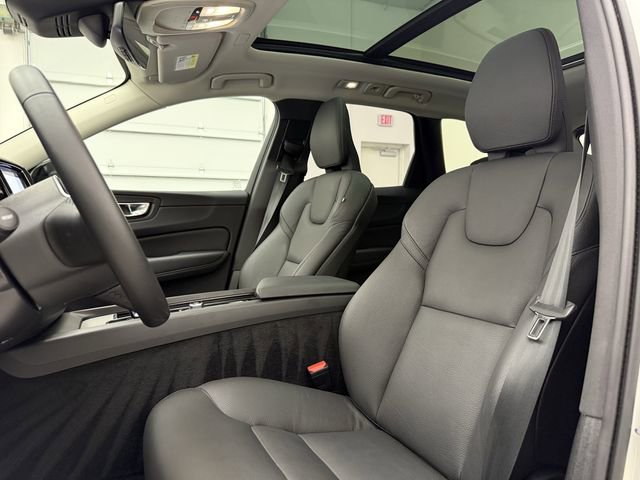 Certified 2025 Volvo XC60 B5 Plus AWD/4WD image 13
