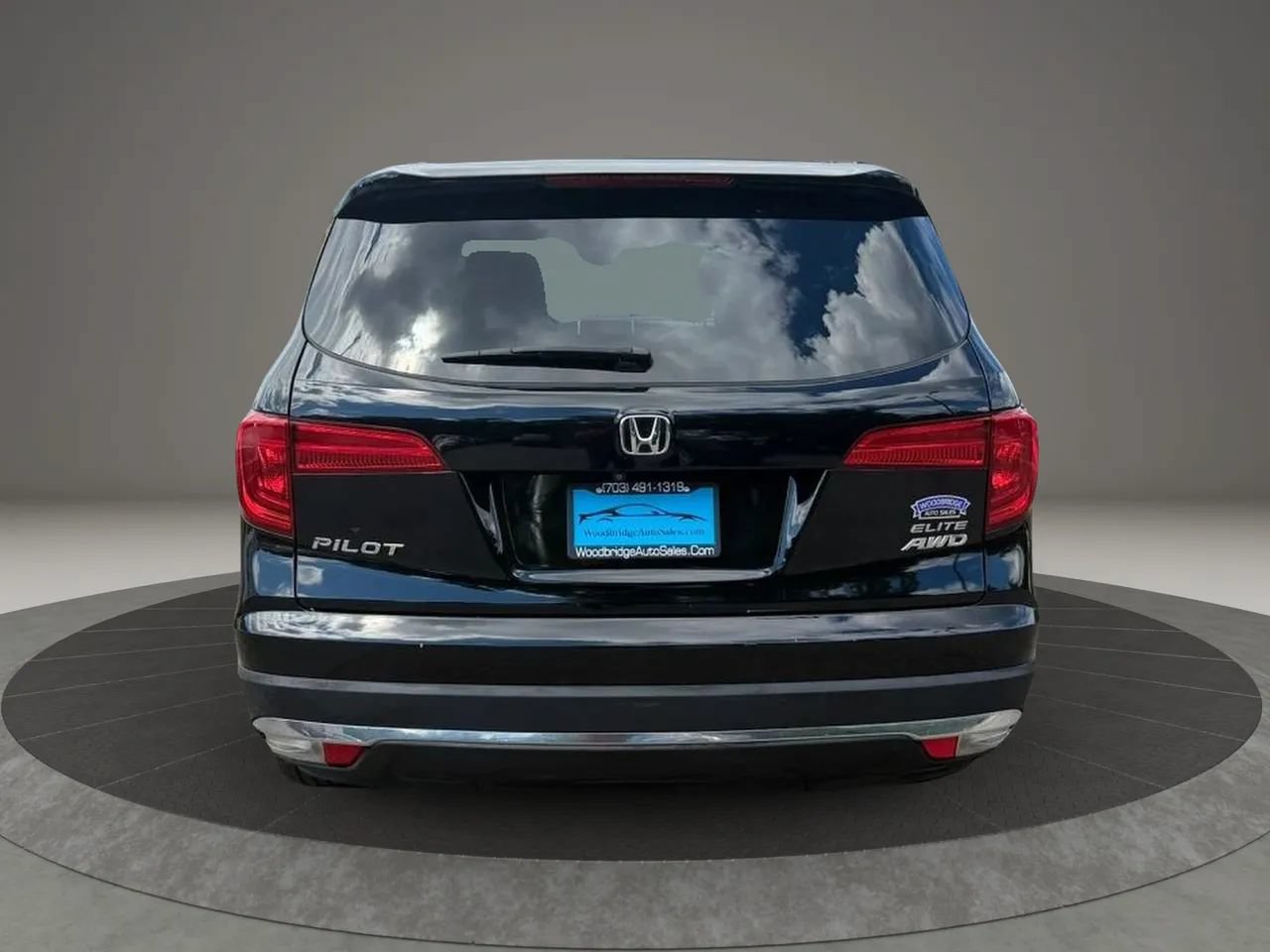 Used 2018 Honda Pilot Elite image 5