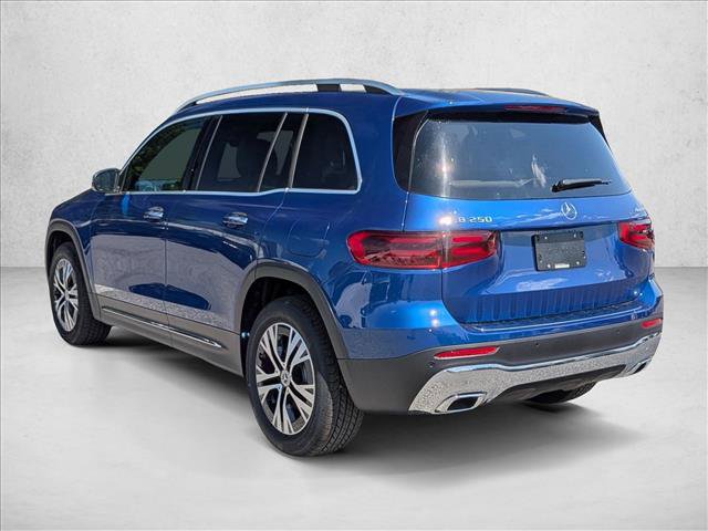 New 2026 Mercedes-Benz GLB 250 4MATIC image 9