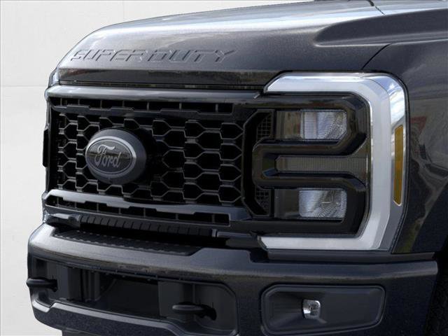 New 2026 Ford F250 Lariat w/ Black Appearance Package image 17