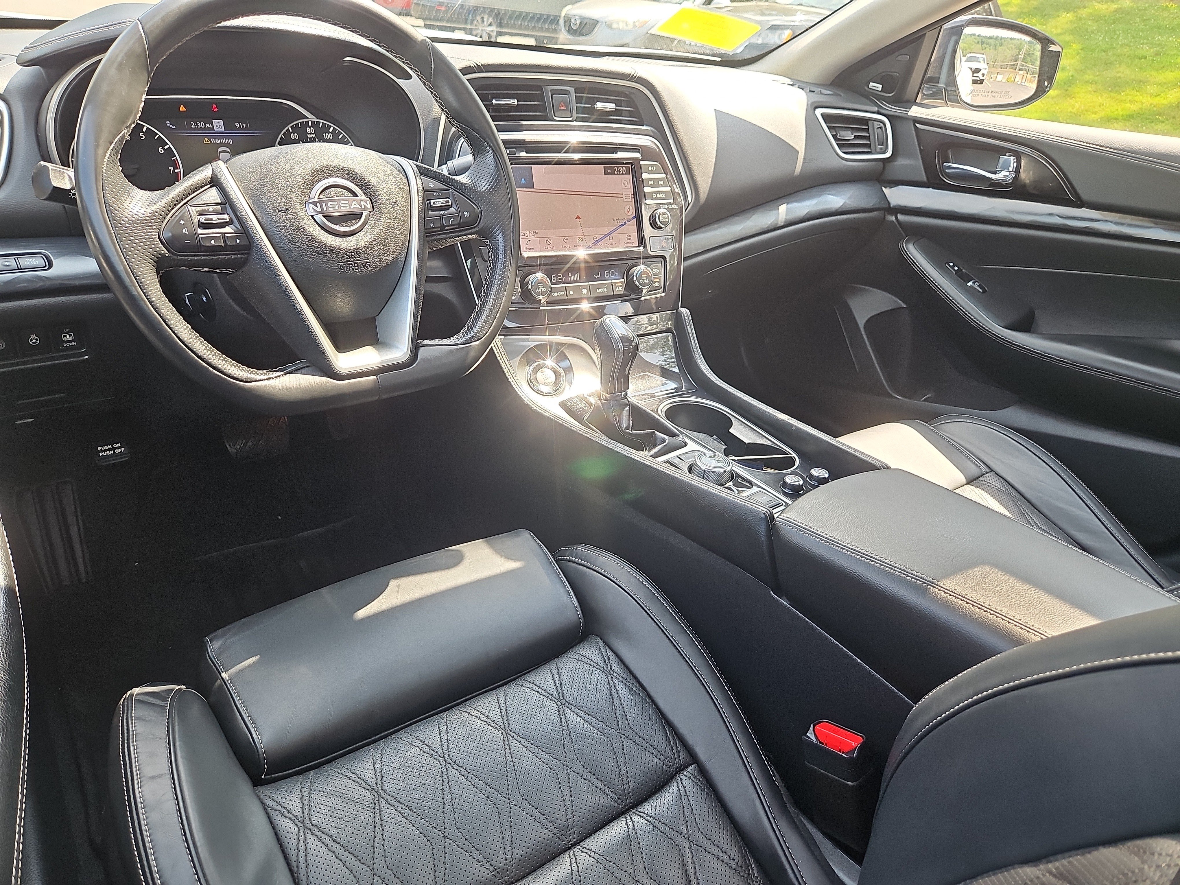 Used 2023 Nissan Maxima Platinum w/ Sport Mat Group FWD image 3