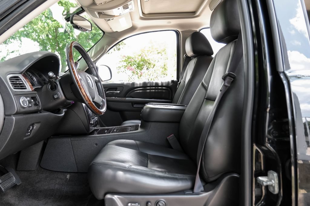 Used 2013 GMC Yukon XL Denali AWD/4WD image 48