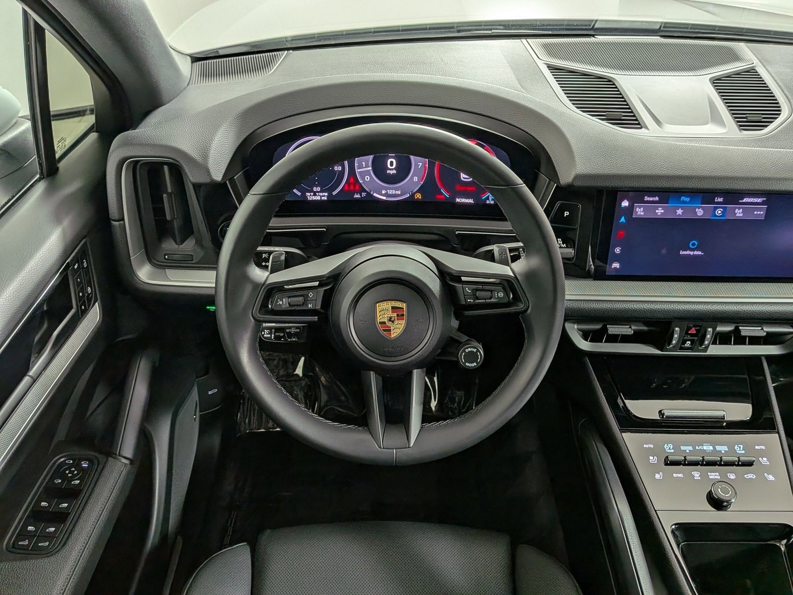 Certified 2024 Porsche Cayenne S AWD/4WD image 15