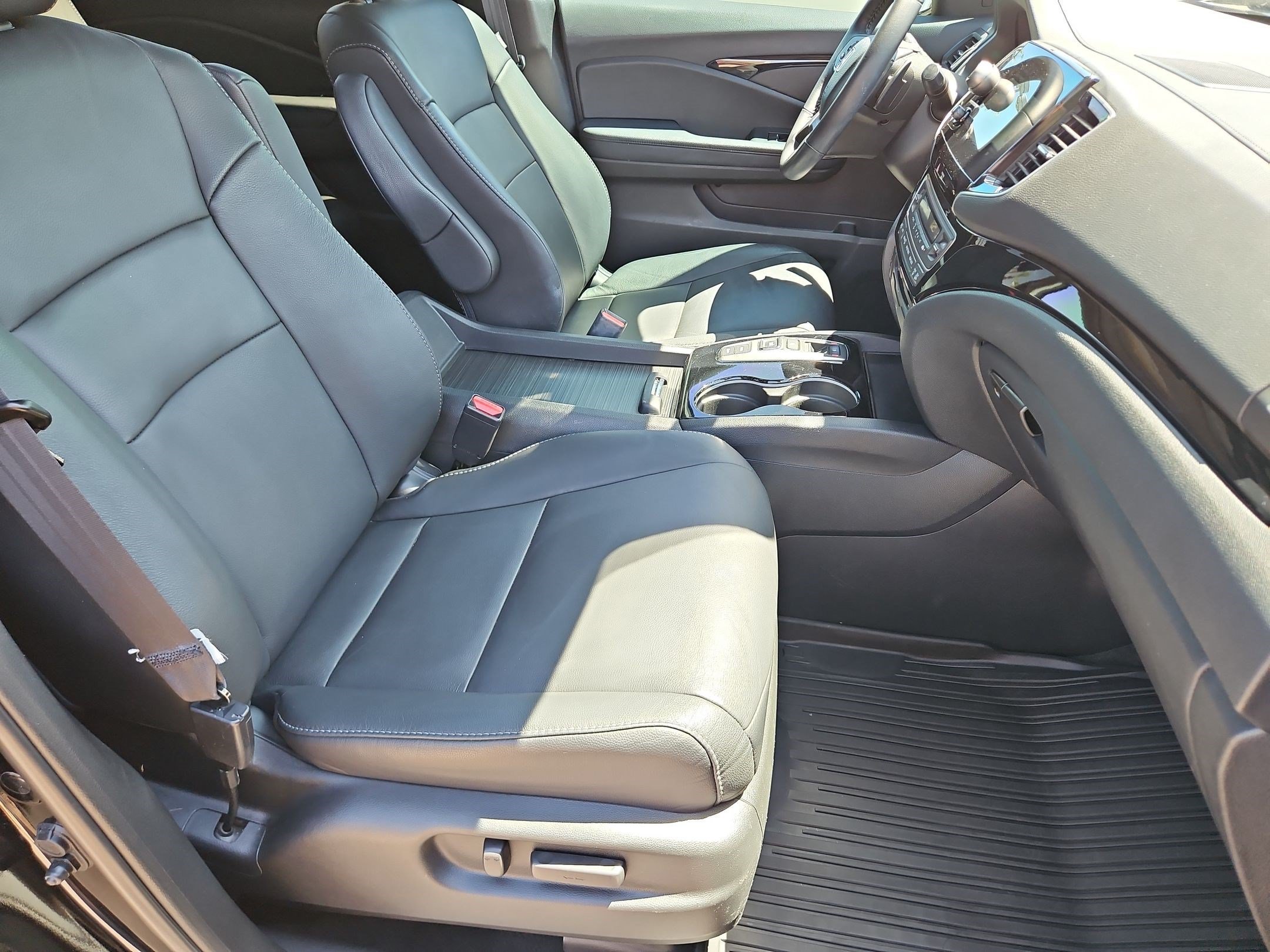 Used 2022 Honda Pilot Touring image 30