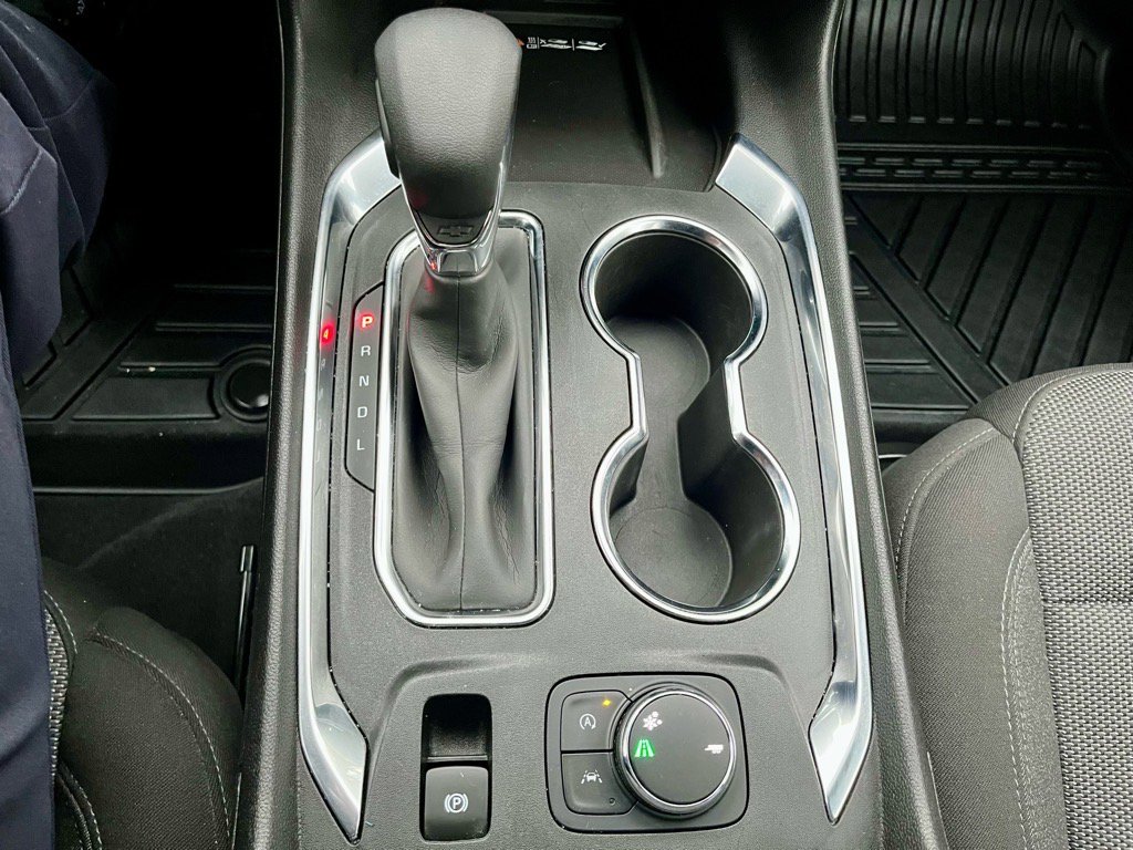 Used 2023 Chevrolet Traverse LT image 27