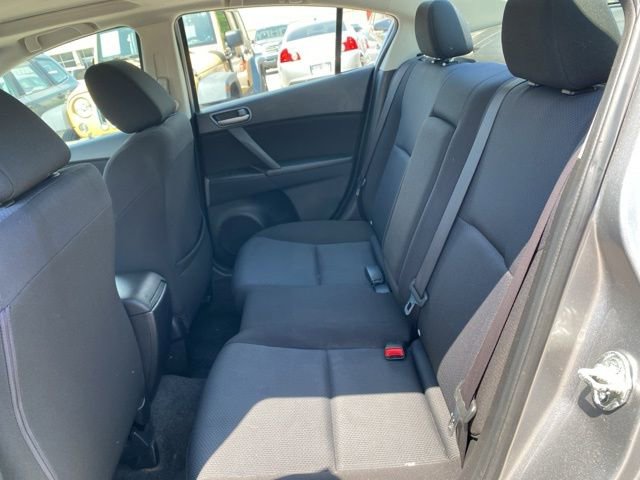 Used 2011 MAZDA MAZDA3 i Touring FWD image 19