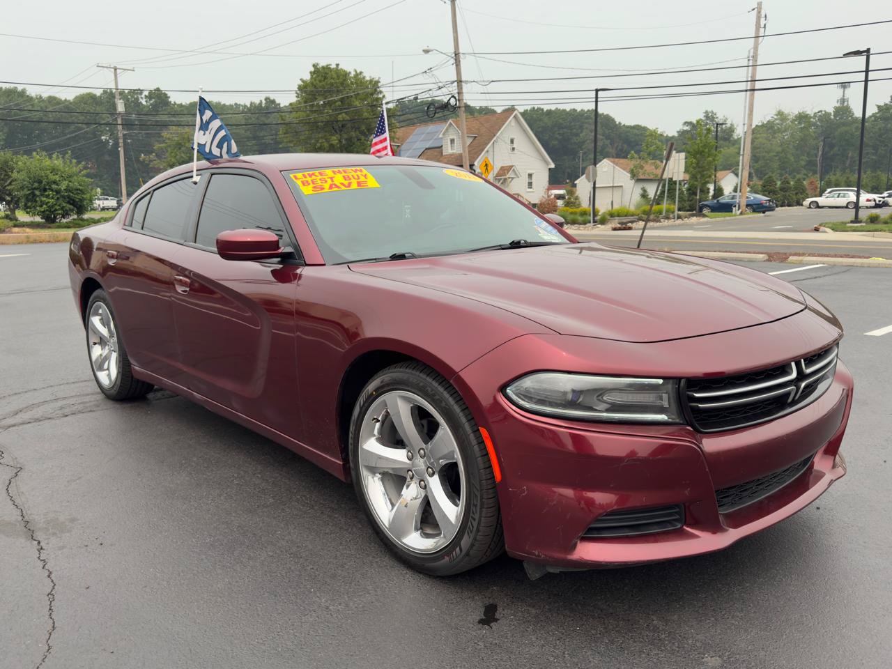 Used 2017 Dodge Charger SE RWD image 3