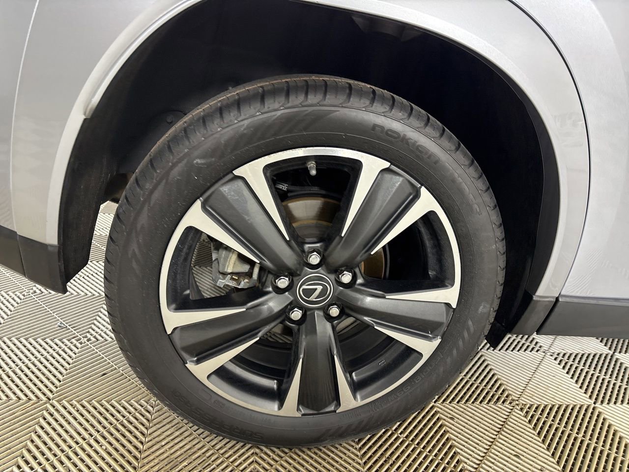 Used 2023 Lexus UX 250h FWD w/ Premium Package image 32