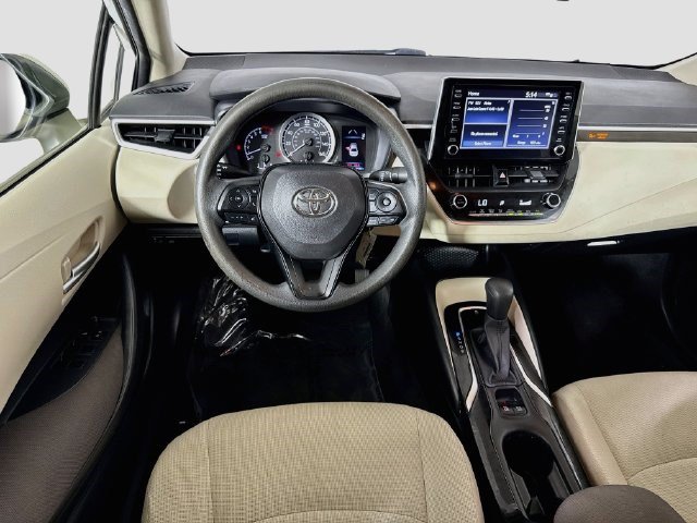 Used 2020 Toyota Corolla LE FWD image 16