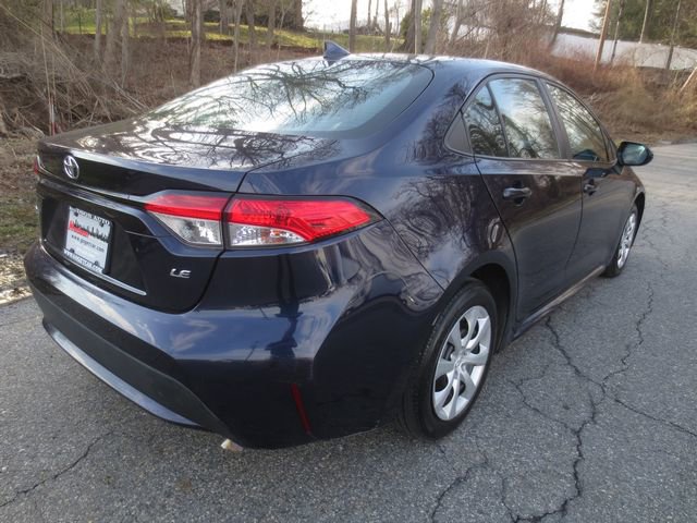 Used 2022 Toyota Corolla LE image 4