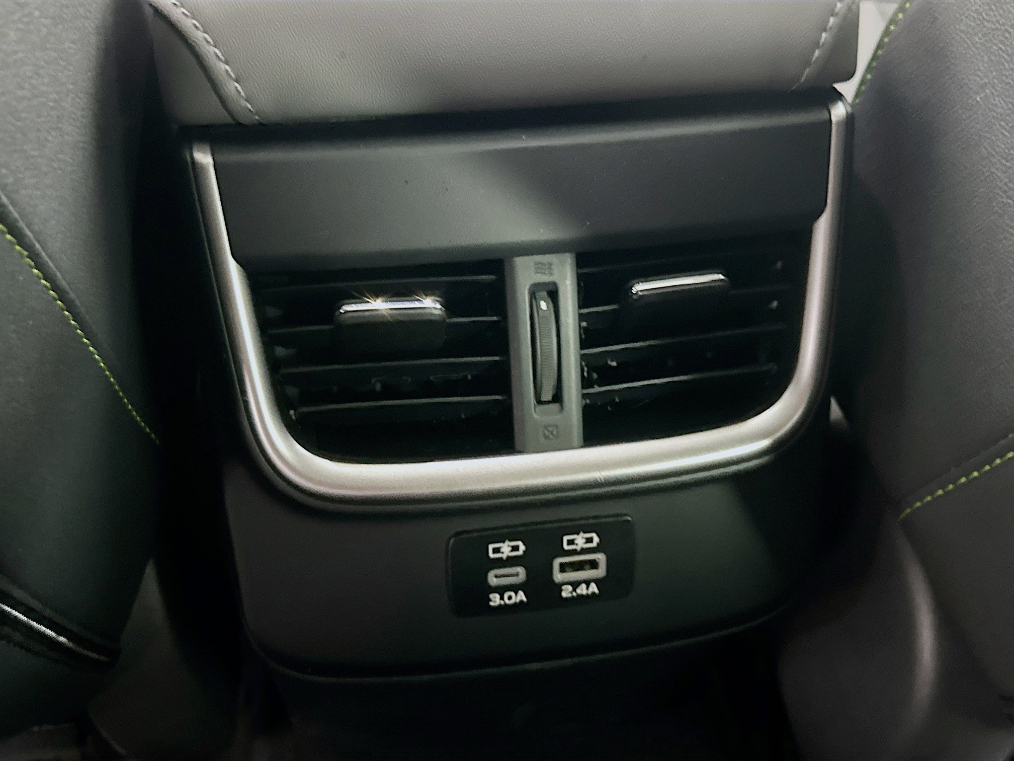 Used 2025 Subaru Outback Onyx Edition AWD/4WD image 26