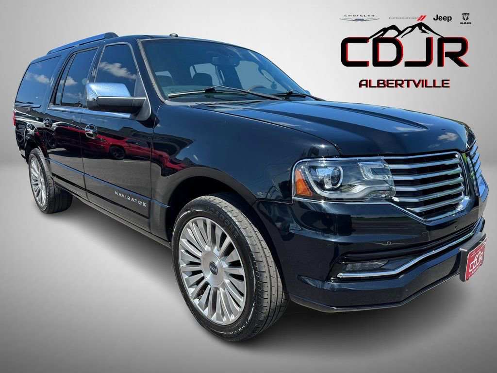 Used 2017 Lincoln Navigator L Reserve image 1