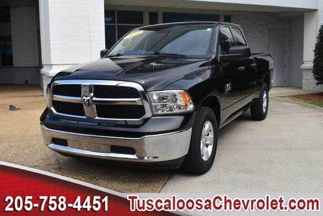 Used 2024 RAM 1500 Classic SLT AWD/4WD image 5
