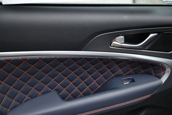 New 2026 Genesis G70 3.3T Prestige image 23