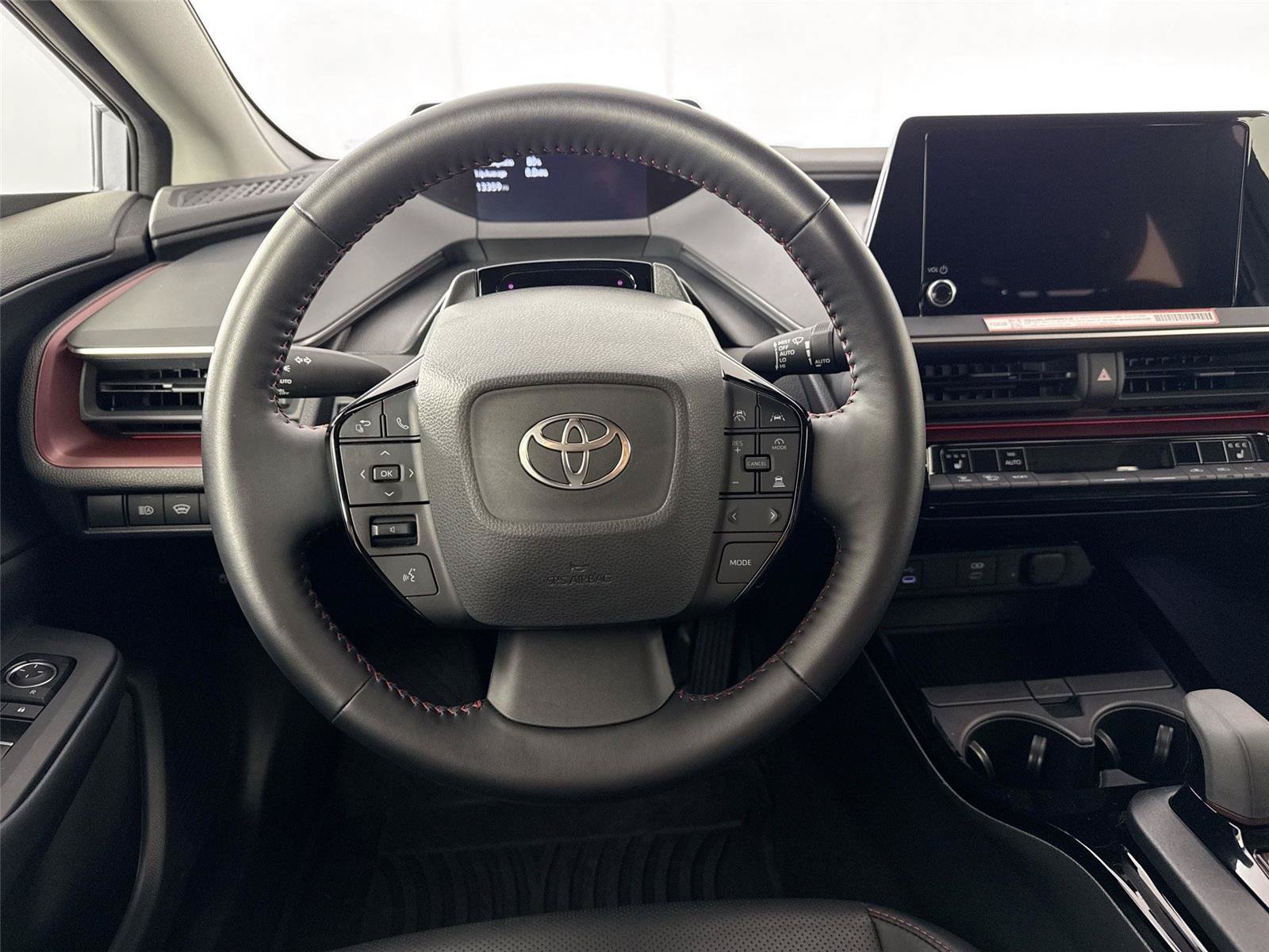 Certified 2025 Toyota Prius Plug-In Hybrid FWD image 30