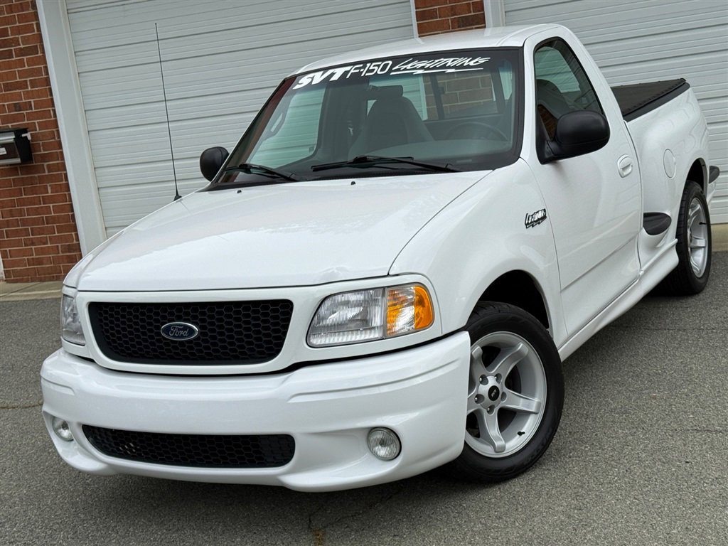 Used 1999 Ford F150 Lightning image 6