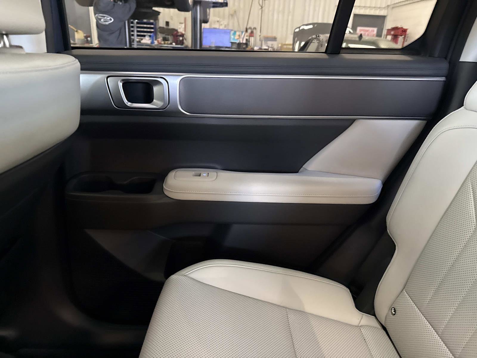 Certified 2025 Hyundai Santa Fe SEL image 15