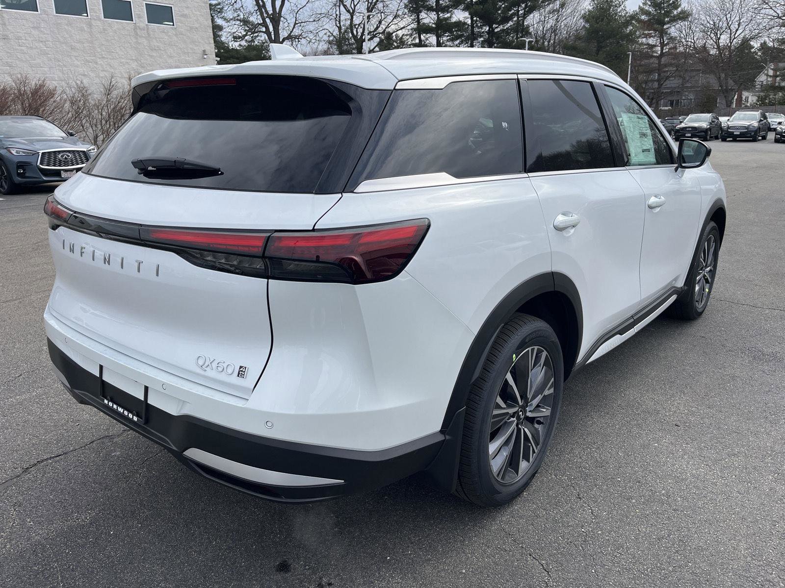 New 2026 INFINITI QX60 Luxe w/ Cargo Package image 3