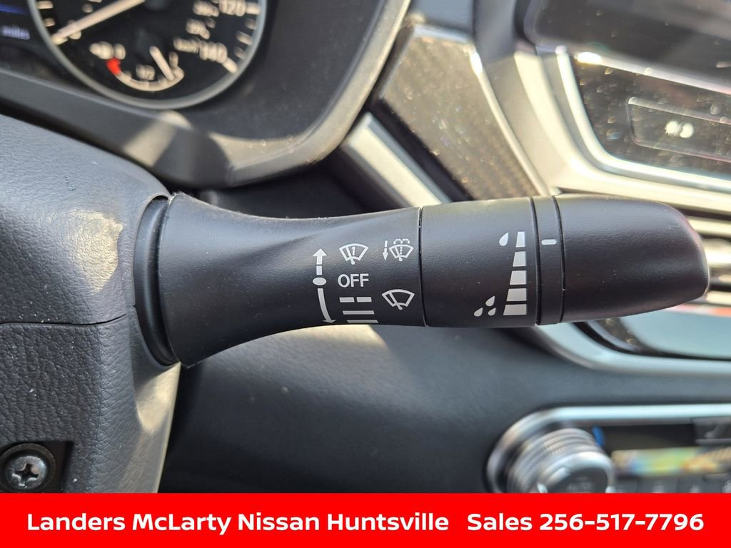 Used 2025 Nissan Altima 2.5 SR w/ SR Premium Package image 23