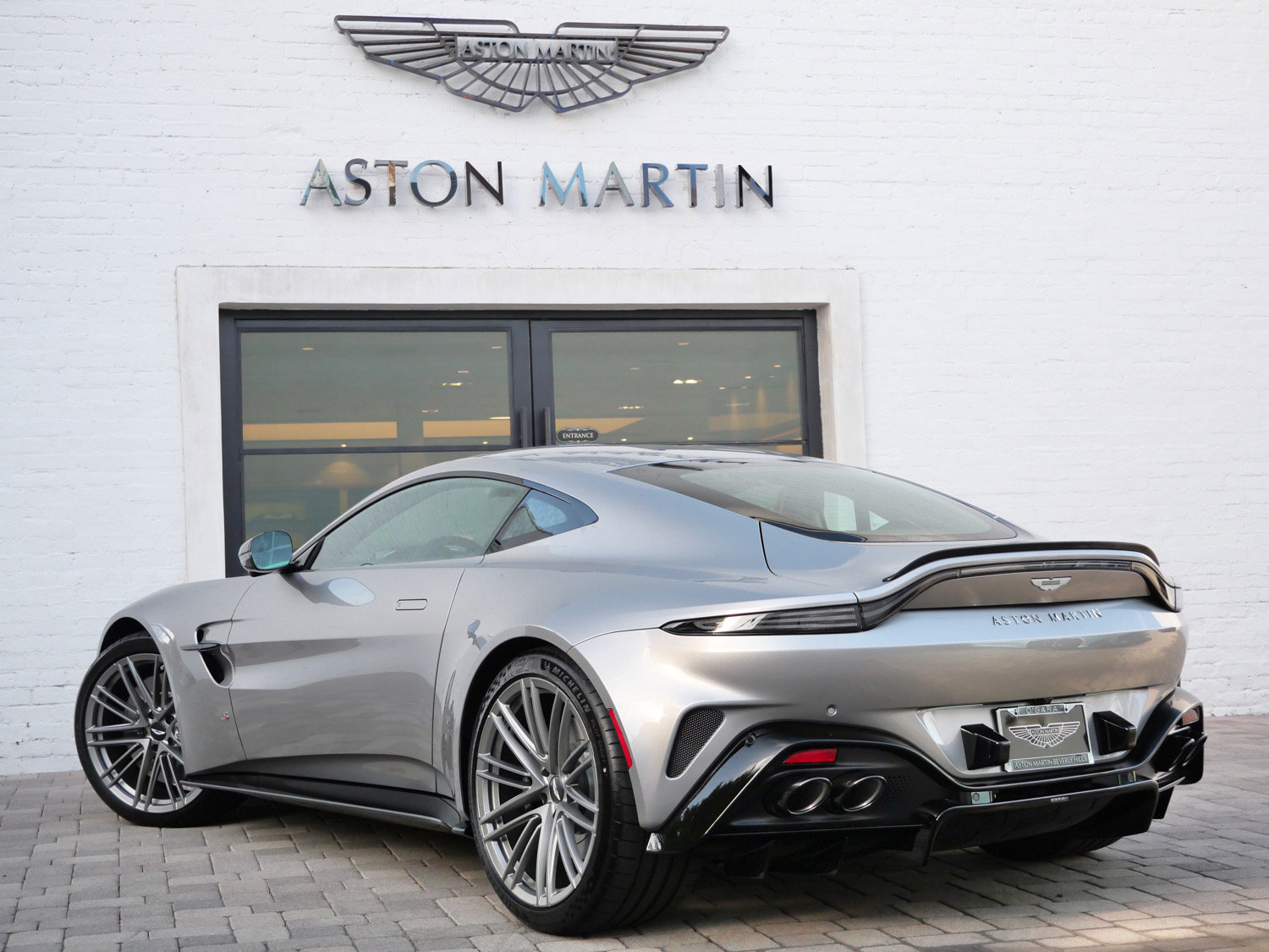 New 2026 Aston Martin V8 Vantage S RWD image 2