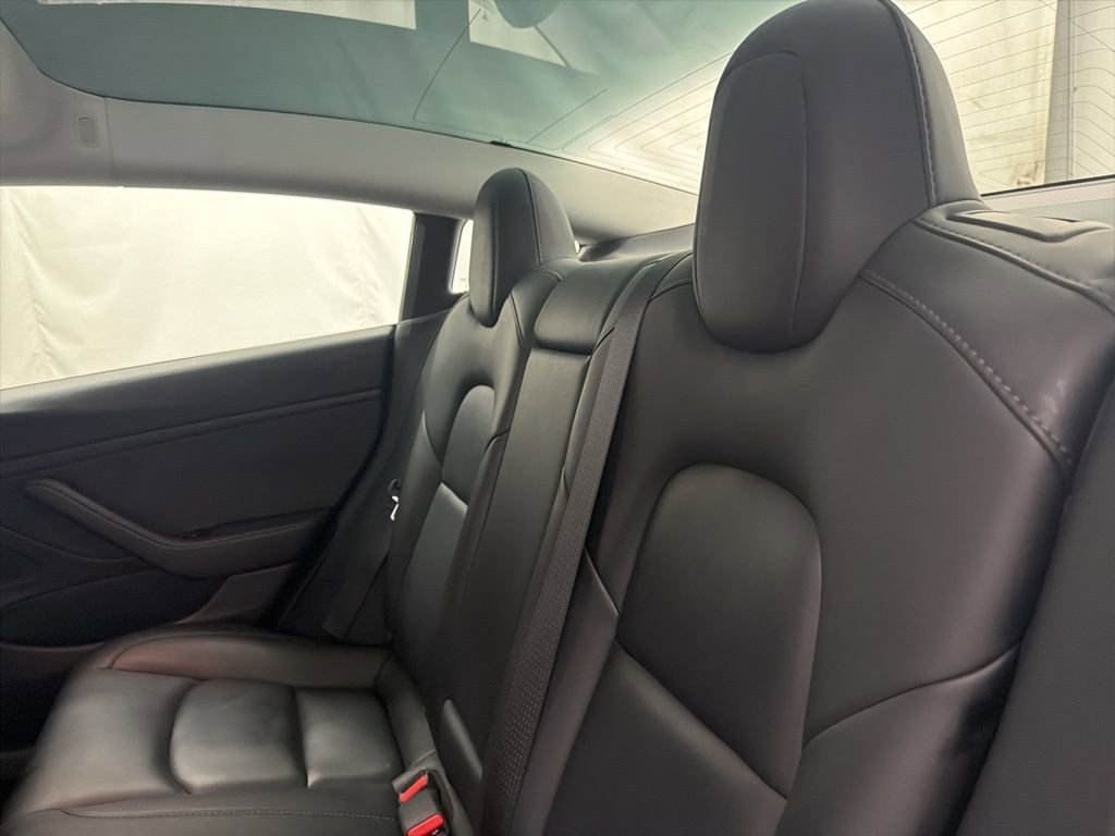 Used 2020 Tesla Model 3 Long Range image 18
