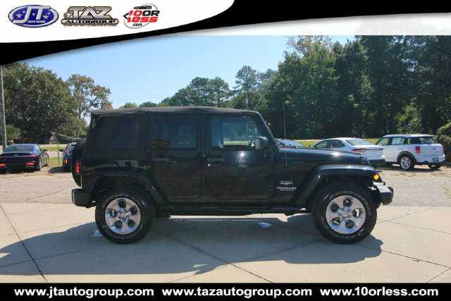 Used 2015 Jeep Wrangler Unlimited Sahara AWD/4WD image 8