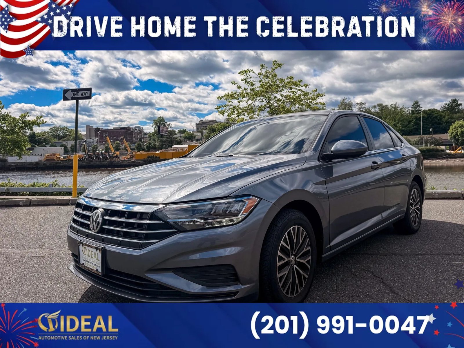Used 2019 Volkswagen Jetta SE w/ Cold Weather Package FWD image 3