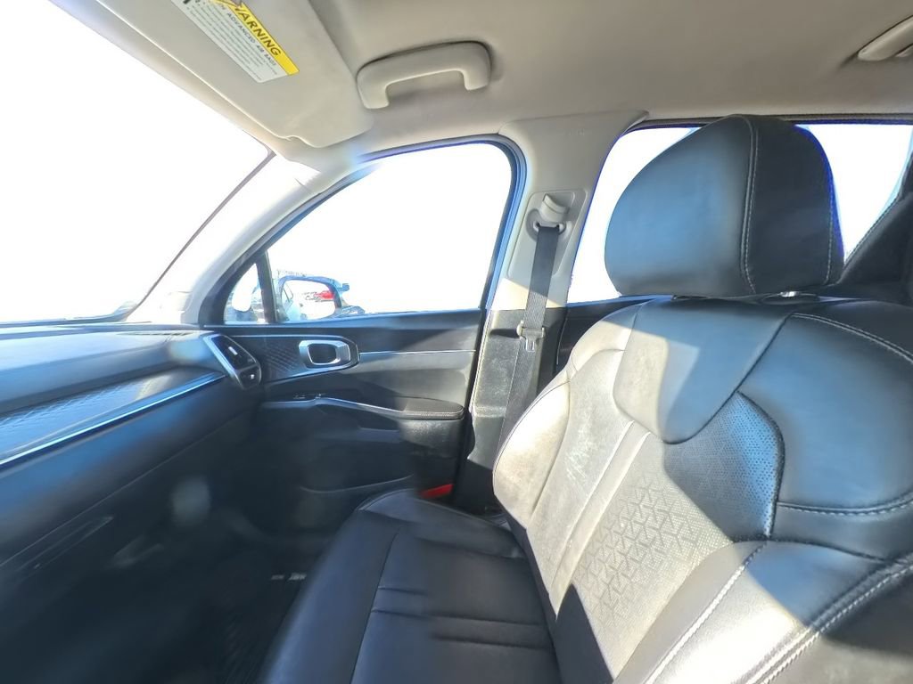 Used 2022 Kia Sorento S w/ Panoramic Sunroof Package image 23