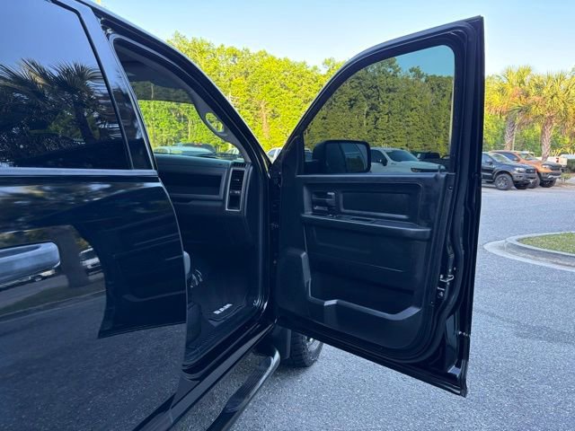 Used 2014 RAM 1500 Express w/ Black Ram 1500 Express Group image 31