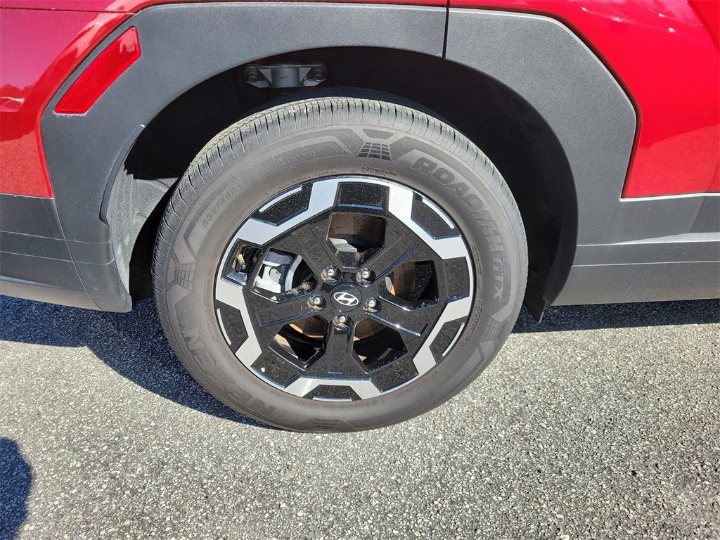 Used 2025 Hyundai Santa Fe SEL image 5