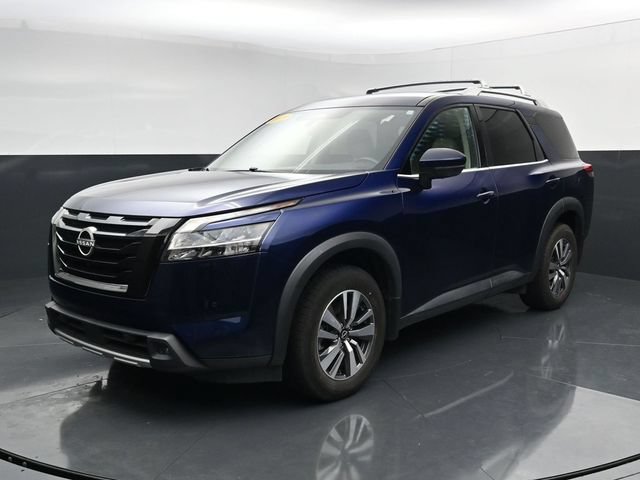 Used 2023 Nissan Pathfinder SL FWD image 5