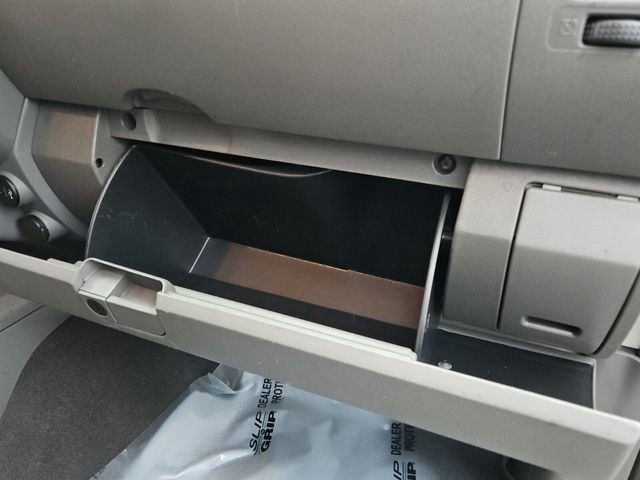 Used 2020 Nissan Frontier SV w/ Midnight Edition Floor Mats image 18