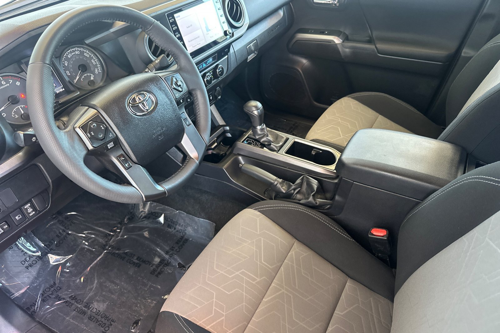 Used 2023 Toyota Tacoma TRD Off-Road AWD/4WD image 11