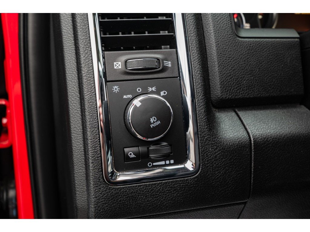 Used 2018 RAM 2500 Laramie w/ Off Road Package AWD/4WD image 14