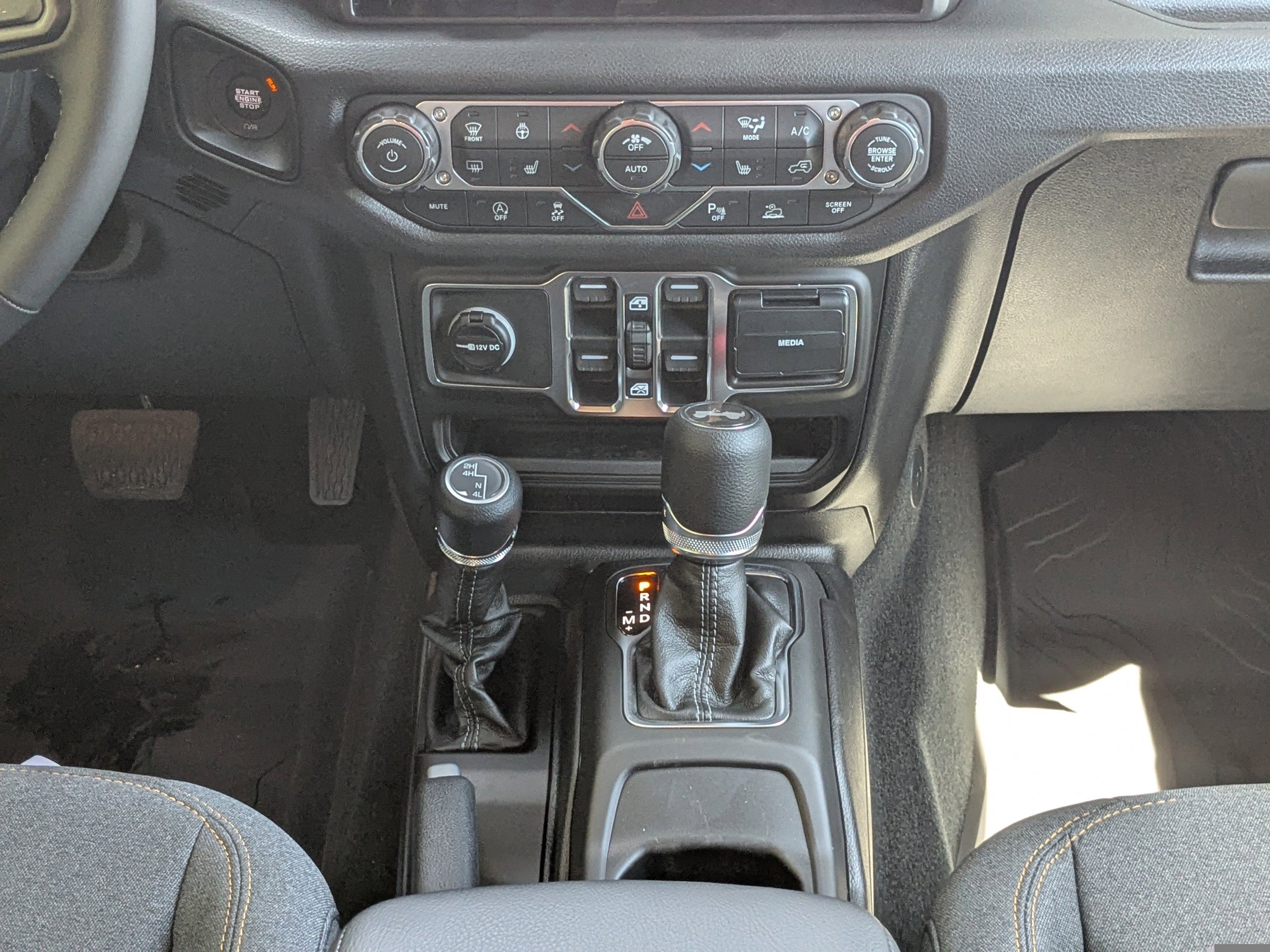 New 2026 Jeep Wrangler Unlimited Sport image 18