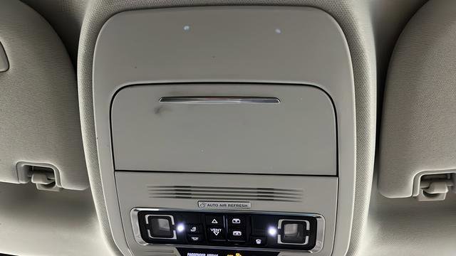 Used 2025 Lincoln Navigator Reserve AWD/4WD image 45