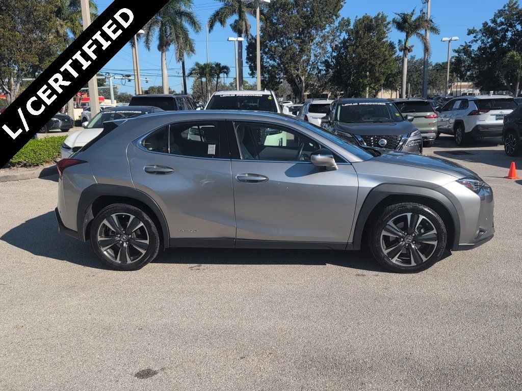 Used 2021 Lexus UX 250h w/ Premium Package image 4
