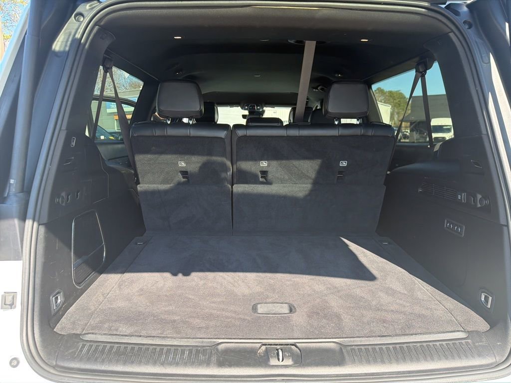 Used 2024 Jeep Wagoneer L Series III w/ Flexible Seating Group AWD/4WD image 28