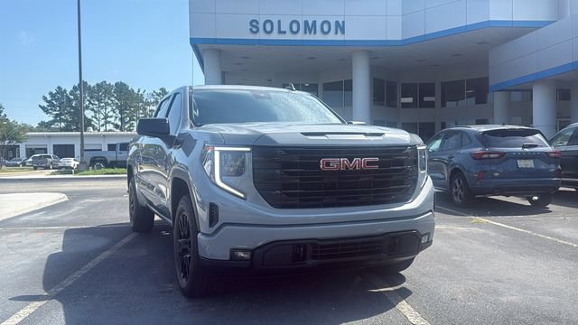 Used 2024 GMC Sierra 1500 Elevation AWD/4WD image 1