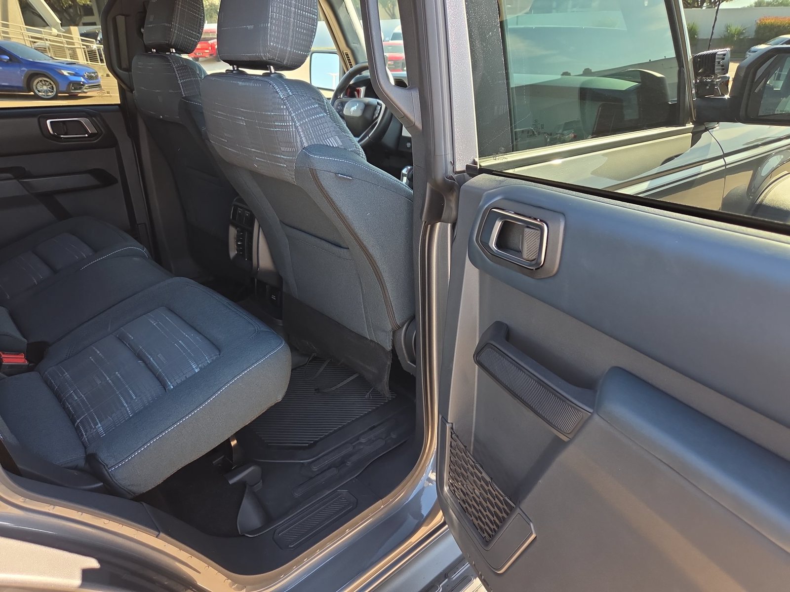 Used 2025 Ford Bronco Heritage Edition AWD/4WD image 27